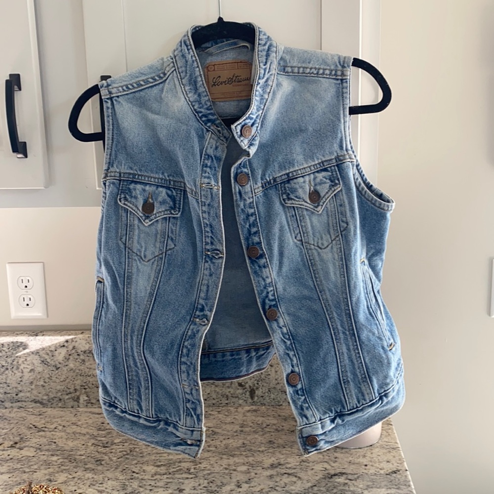Vintage Levi strauss jean vest light wash